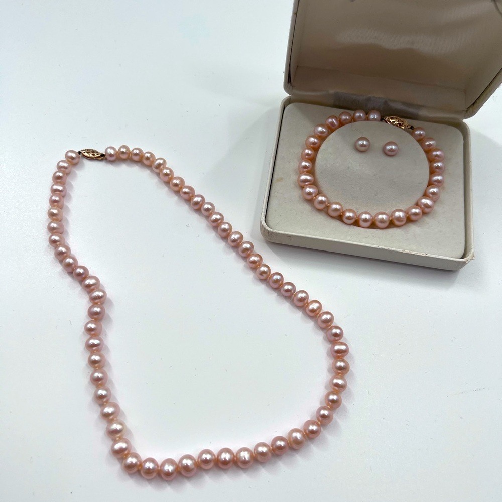 💕HOST PICK💕 Real, pink pearl set